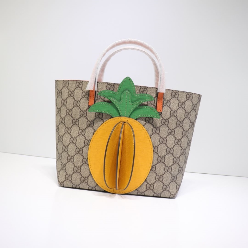 G*u*i shopping bags